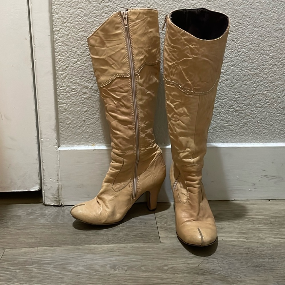 2/$35 Vero Cuoio Tan Boots
